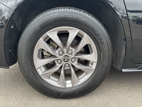 Used 2024 Toyota Sienna LE image 35