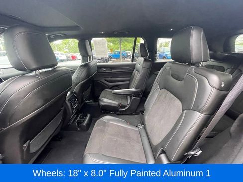 Used 2025 Jeep Grand Cherokee L Altitude AWD/4WD image 19