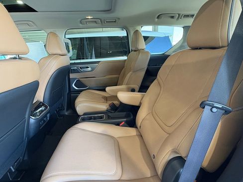 New 2026 INFINITI QX80 Luxe w/ Cargo Package RWD image 9