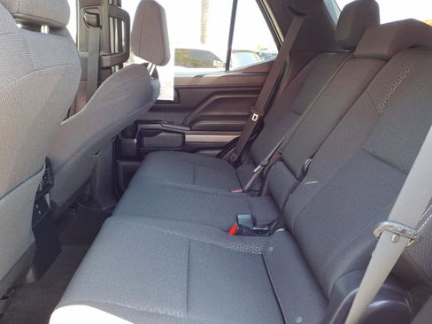 Certified 2025 Toyota 4Runner SR5 AWD/4WD image 20