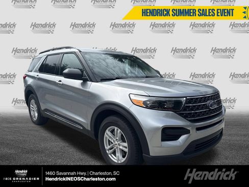 Used 2023 Ford Explorer XLT RWD image 1
