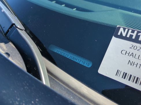 Used 2022 Dodge Challenger R/T Scat Pack w/ Dynamics Package image 32