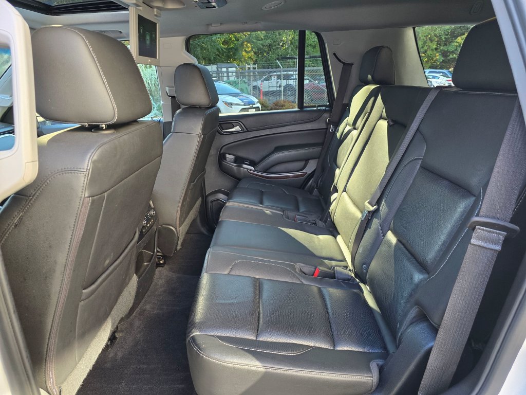 Used 2019 GMC Yukon SLT w/ Graphite Performance Edition AWD/4WD image 9
