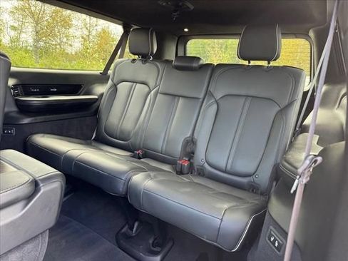 Used 2023 Jeep Grand Wagoneer L Series II AWD/4WD image 7