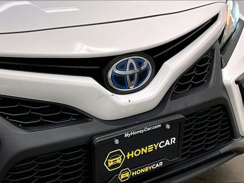 Used 2022 Toyota Camry SE w/ Convenience Package FWD image 31