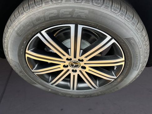 New 2026 Mercedes-Benz GLE 350 4MATIC image 9