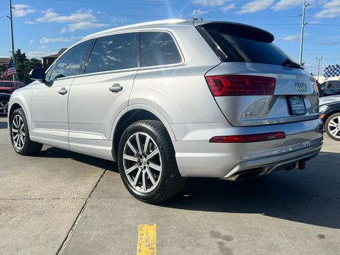 Used 2018 Audi Q7 3.0T Prestige AWD/4WD image 3