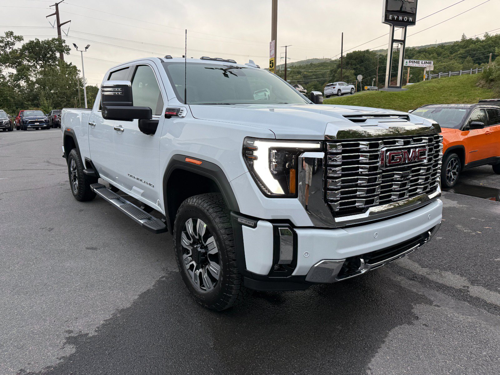 New 2026 GMC Sierra 3500 Denali AWD/4WD image 7