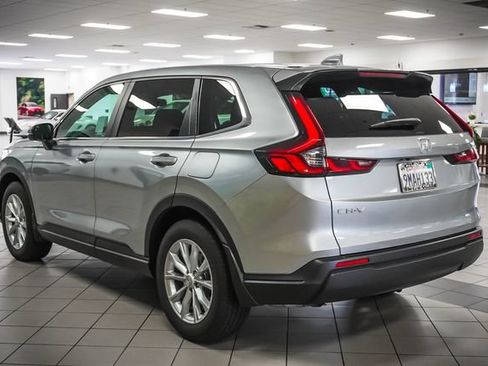 Used 2024 Honda CR-V EX image 8