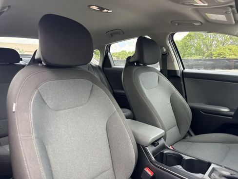 Certified 2025 Kia K4 FWD image 27