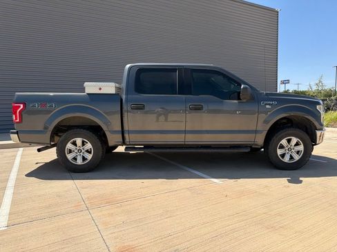 Used 2016 Ford F150 XLT AWD/4WD image 2