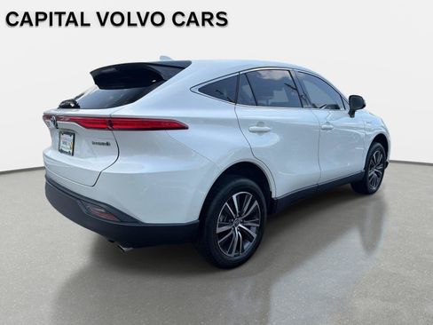 Used 2021 Toyota Venza LE AWD/4WD image 6