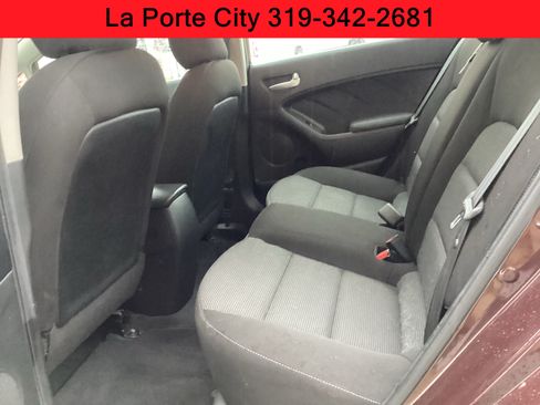 Used 2017 Kia Forte LX FWD image 16