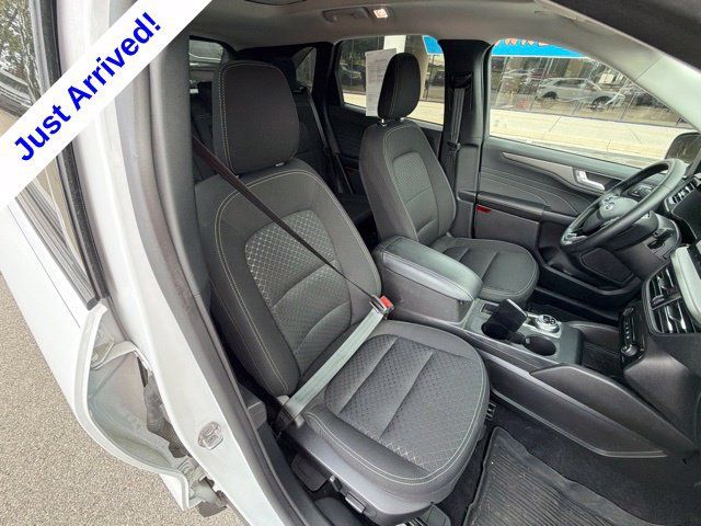 Used 2024 Ford Escape Active w/ Tech Pack #2 AWD/4WD image 25