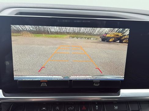 Used 2023 GMC Sierra 1500 Elevation image 27