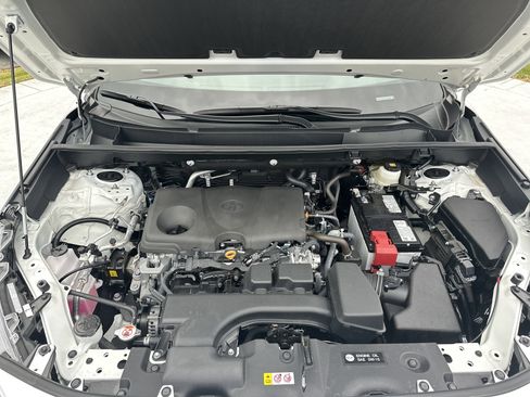 Certified 2025 Toyota RAV4 XLE image 34