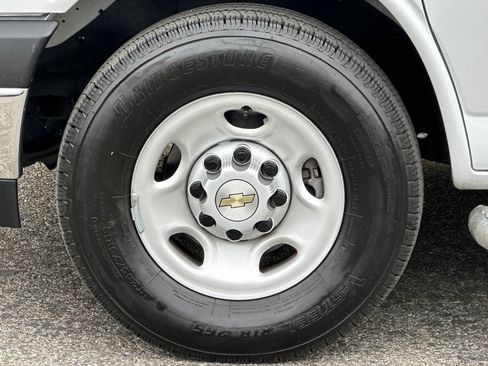 Certified 2025 Chevrolet Express 2500 w/ Driver Convenience Package RWD image 31