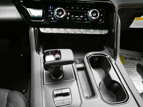 New 2026 GMC Sierra 1500 AT4 w/ AT4 Premium Package AWD/4WD image 18