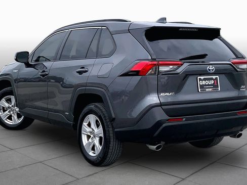 Used 2021 Toyota RAV4 XLE w/ Convenience Package AWD/4WD image 12