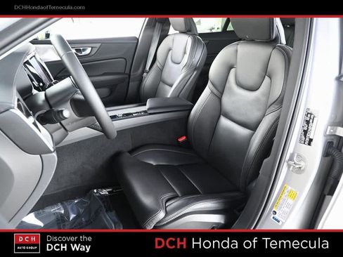 Used 2024 Volvo V60 B5 Cross Country Ultimate image 20