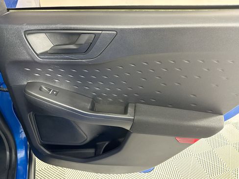 Used 2020 Ford Escape S image 26