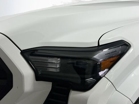 Used 2024 Toyota Tacoma SR5 image 11