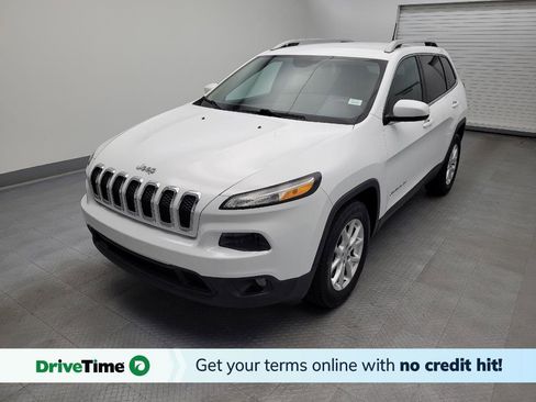 Used 2018 Jeep Cherokee Latitude FWD image 1