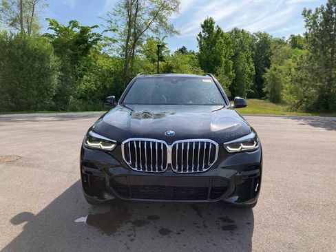 Certified 2023 BMW X5 xDrive40i w/ M Sport Package AWD/4WD image 3