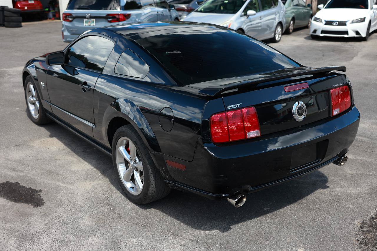 Used 2009 Ford Mustang Convertible RWD image 5