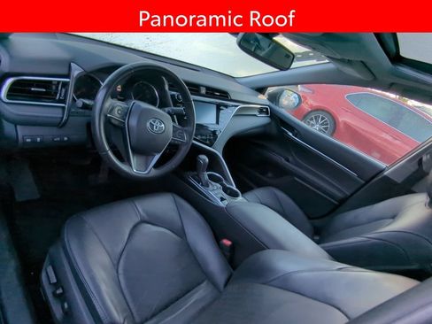 Used 2018 Toyota Camry XSE FWD image 6
