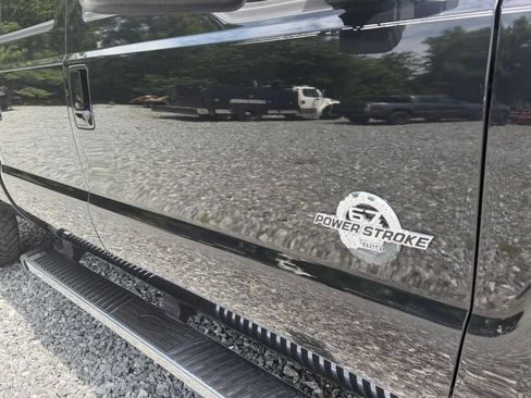 Used 2015 Ford F350 Lariat w/ Lariat Ultimate Package AWD/4WD image 12