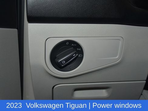 Used 2023 Volkswagen Tiguan SE FWD image 9