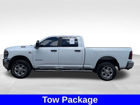 Used 2025 RAM 2500 Big Horn AWD/4WD image 2