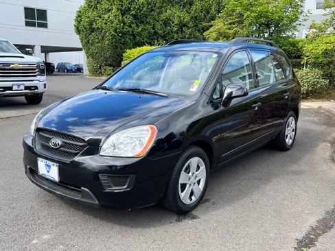 Used 2009 Kia Rondo LX FWD image 4