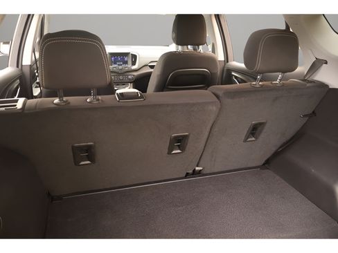 Used 2024 GMC Terrain SLE w/ Driver Convenience Package AWD/4WD image 15