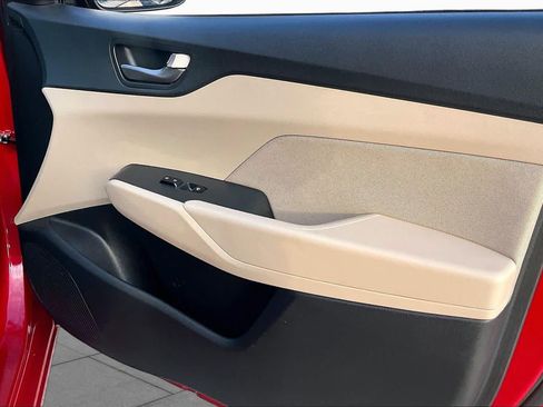 Used 2022 Hyundai Accent SE FWD image 22