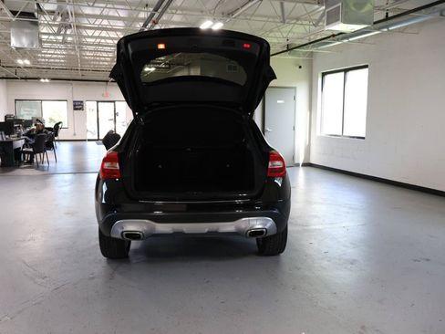 Used 2018 Mercedes-Benz GLA 250 image 34