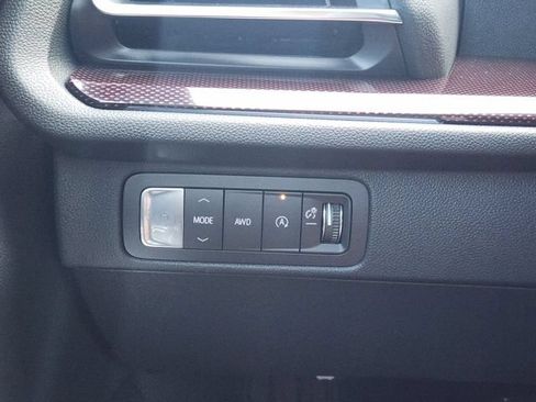 Used 2026 Chevrolet Traverse RS w/ LPO, Floor Liner Package AWD/4WD image 23