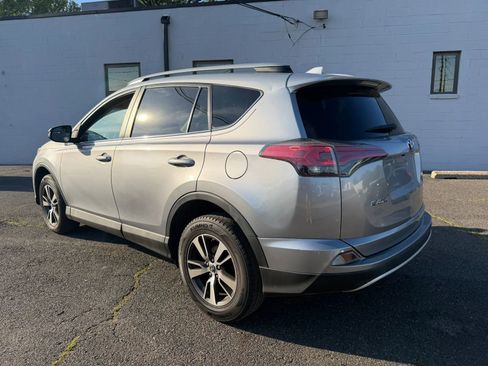 Used 2018 Toyota RAV4 XLE w/ Plus Extra Value Package AWD/4WD image 9