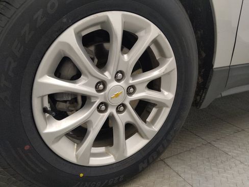 Used 2018 Chevrolet Equinox LS FWD image 31