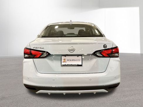 New 2025 Nissan Versa SV w/ Trunk Package image 32