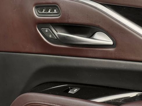 Used 2022 Cadillac Escalade ESV Sport Platinum w/ LPO, ONYX Package image 30