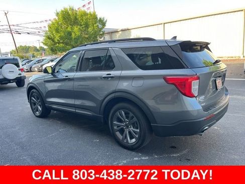Used 2023 Ford Explorer XLT w/ Equipment Group 202A RWD image 39