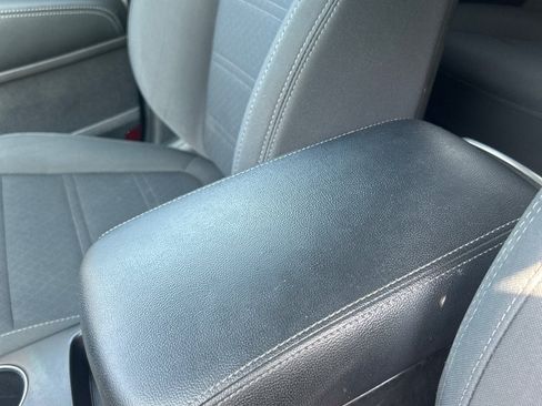 Used 2020 Kia Sorento LX FWD image 14