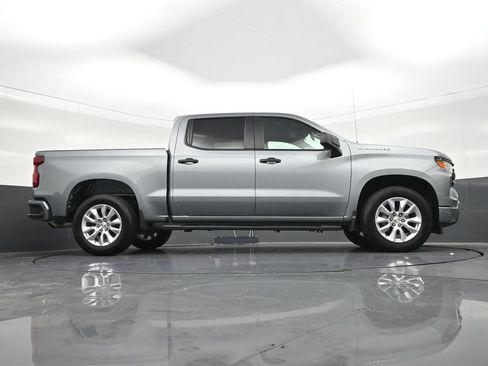 Used 2026 Chevrolet Silverado 1500 Custom RWD image 30