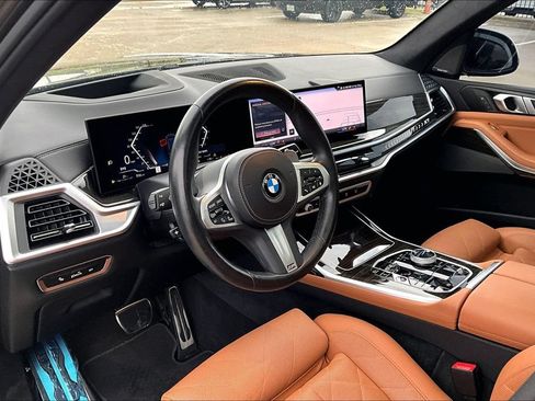Used 2024 BMW X7 xDrive40i w/ M Sport Package AWD/4WD image 16