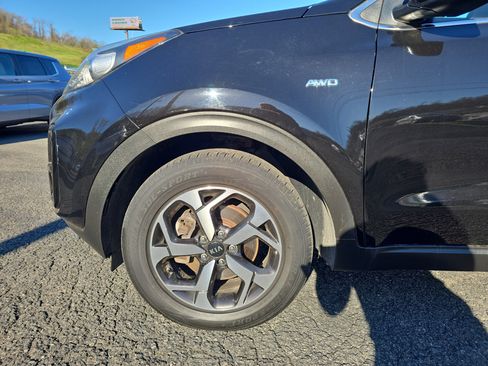 Used 2020 Kia Sportage LX image 8