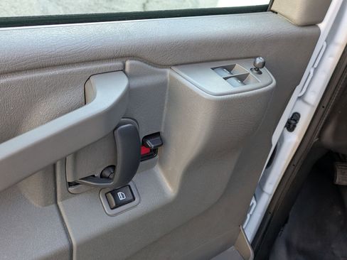 Used 2024 Chevrolet Express 2500 w/ Driver Convenience Package image 11