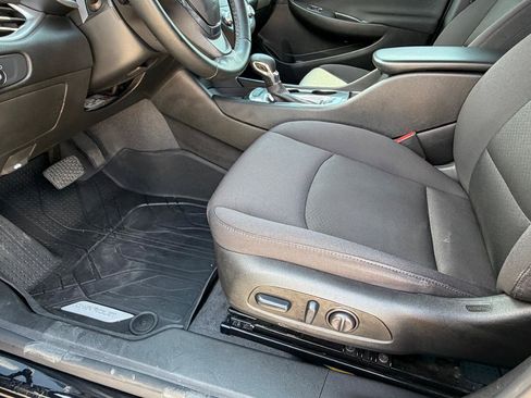 Used 2023 Chevrolet Malibu RS w/ LPO, Floor Liner Package FWD image 18