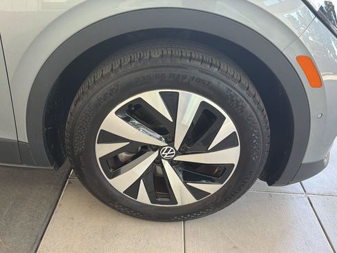 Certified 2023 Volkswagen ID.4 Pro RWD image 10